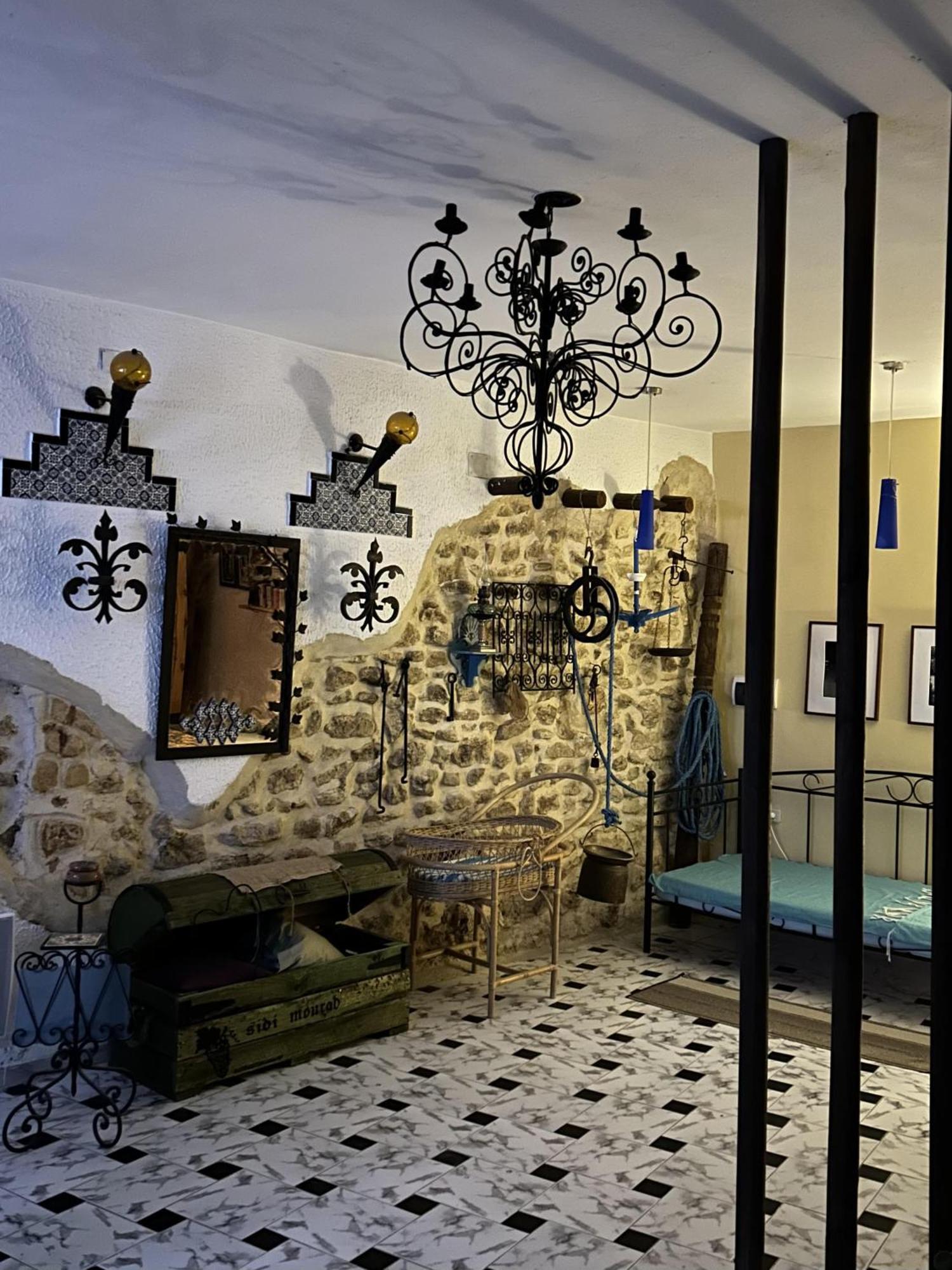 L'Artisan Hotel Harqalah Buitenkant foto
