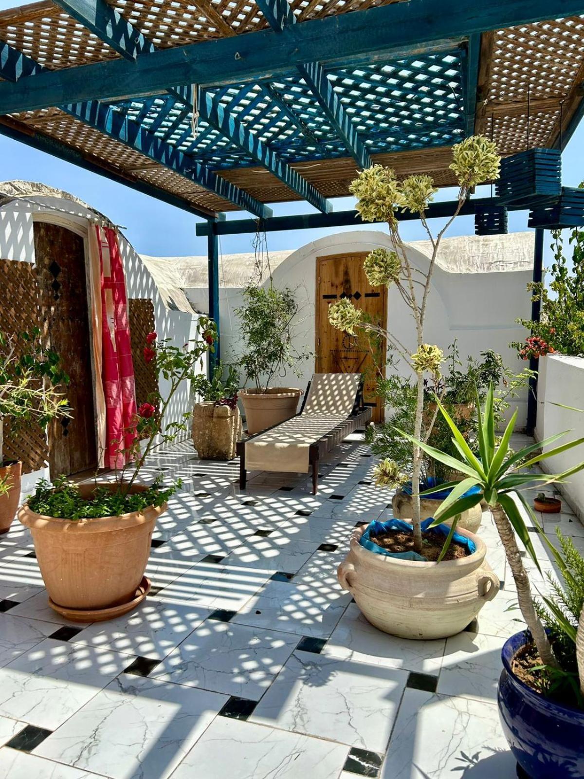 L'Artisan Hotel Harqalah Buitenkant foto